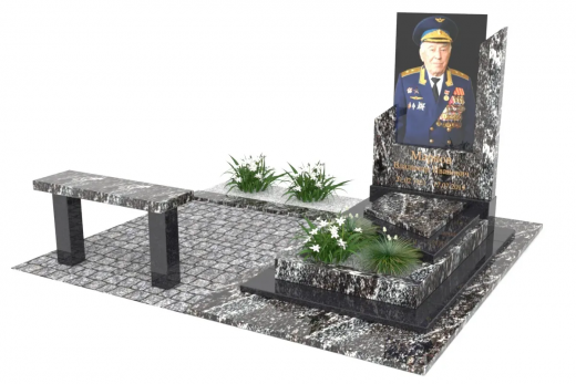 Памятник военному